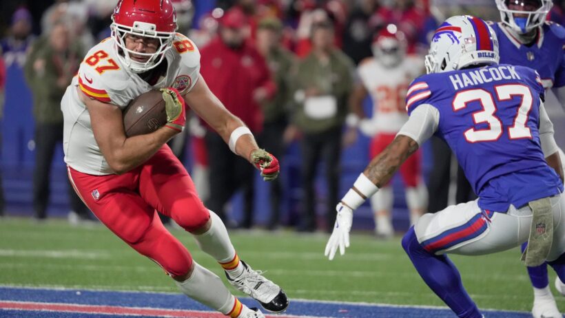 Missouri sports betting apps pre-registration. Travis Kelce.