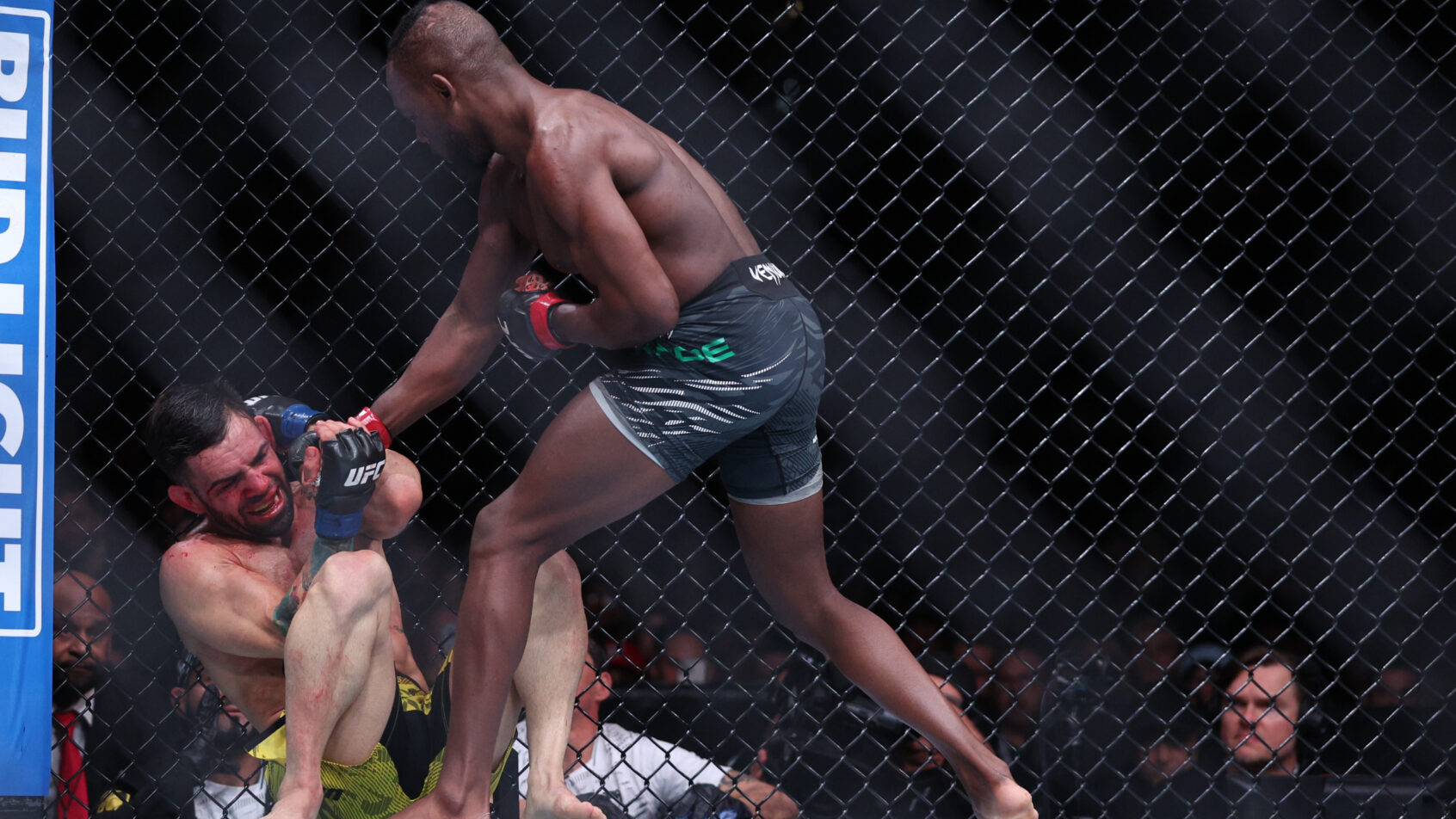 Manel Kape attacks Bruno Silva in a flyweight bout.