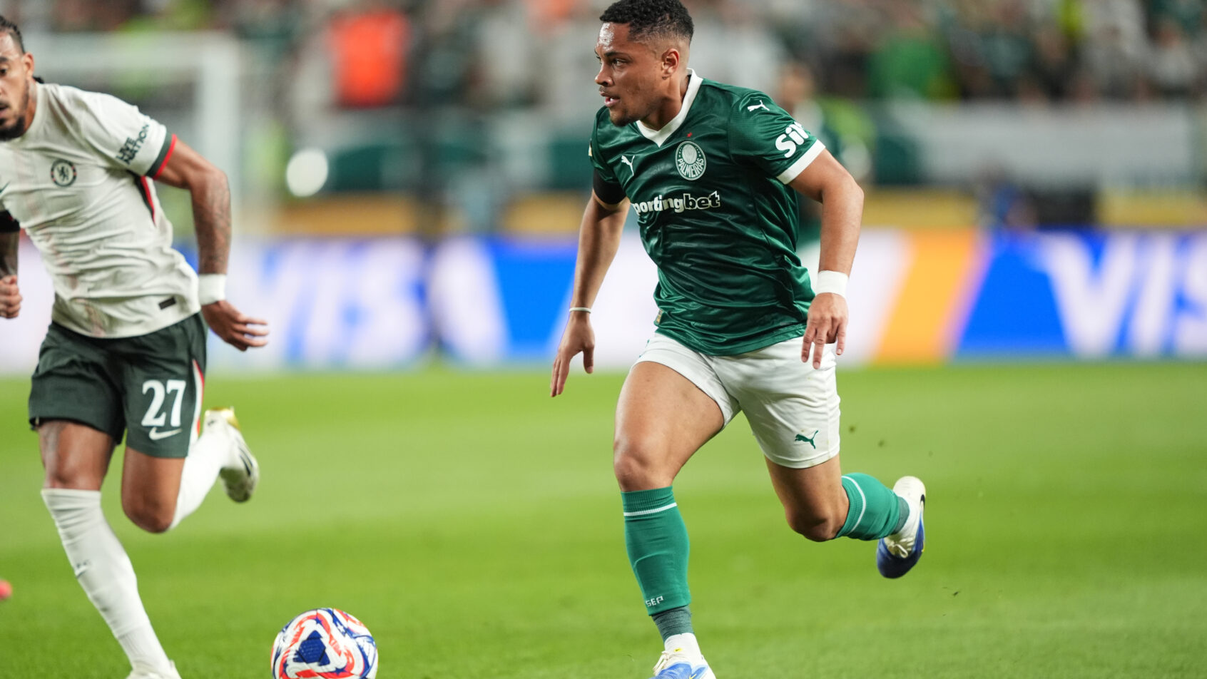 VITOR-ROQUE-ATACANTE-DO-PALMEIRAS-CONTRA-O-CHELSEA-NO-MUNDIAL-DE-CLUBES-DA-FIFA