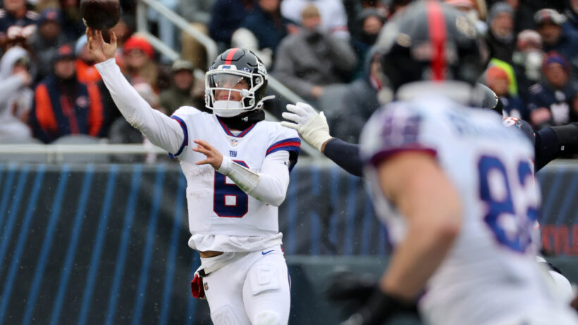 New York Giants quarterback Jaxson Dart throwing a pass