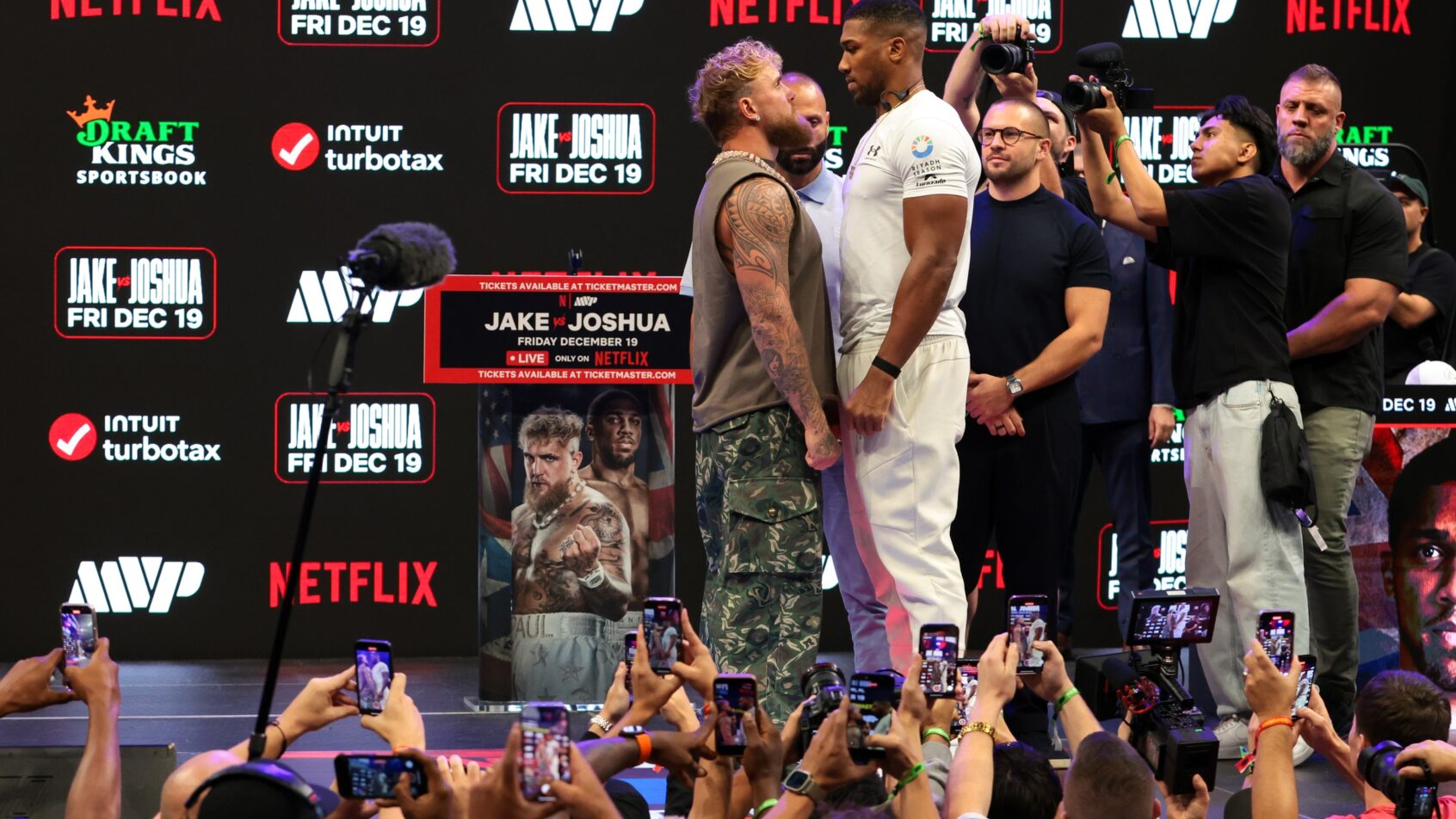 At SBD, we tie in our expert boxing picks into a three legged parlay for Friday night's main event with Jake Paul and Anthony Joshua.