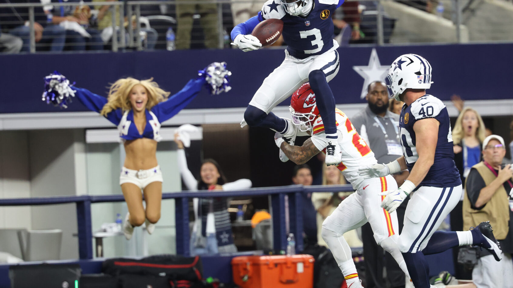 George Pickens hurdling a defender