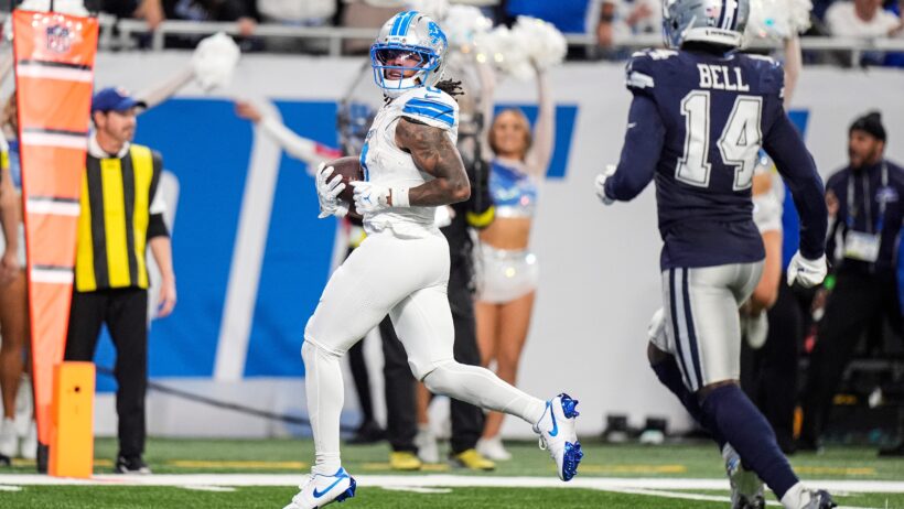 Detroit Lions running back Jahmyr Gibbs running for a TD