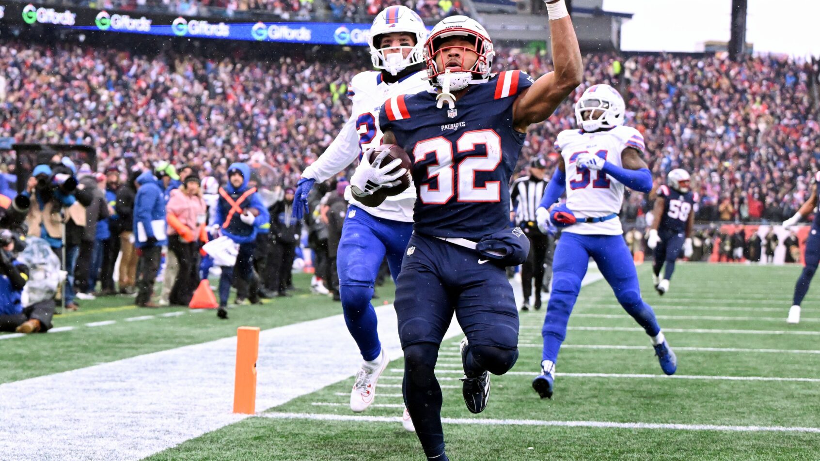 NFL: Buffalo Bills at New England Patriots