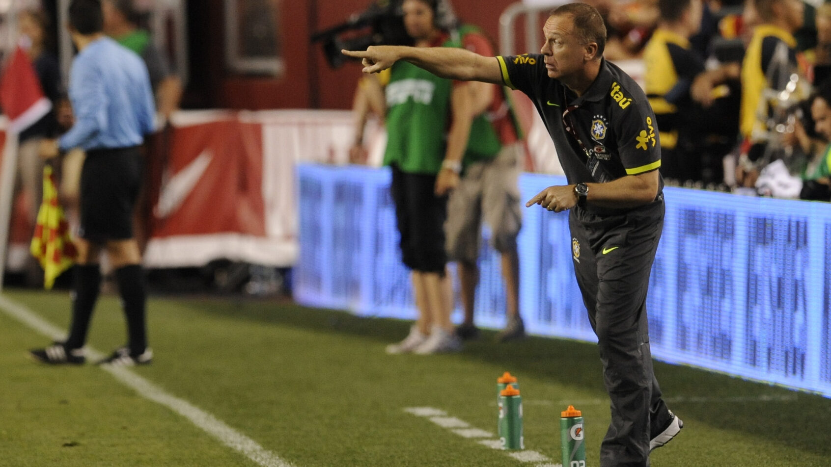 MANO-MENEZES-TECNICO-DO-GREMIO-DURANTE-PERIODO-EM-QUE-COMANDOU-A-SELECAO-BRASILEIRA