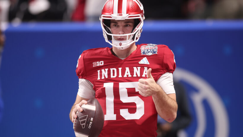 Fernando Mendoza gives a thumbs up prior to the Peach Bowl.
