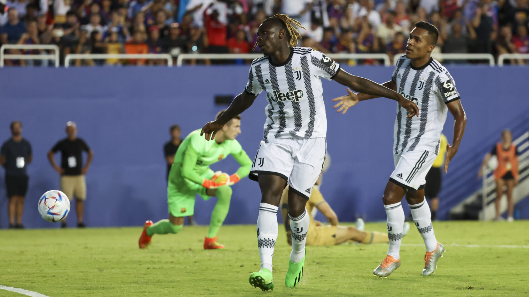 MOISE-KEAN-EX-ATACANTE-DA-JUVENTUS-AGORA-DEFENDE-A-CAMISA-DA-FIORENTINA-NA-LUTA-CONTRA-O-REBAIXAMENTO-NA-SERIE-A-ITALIANA