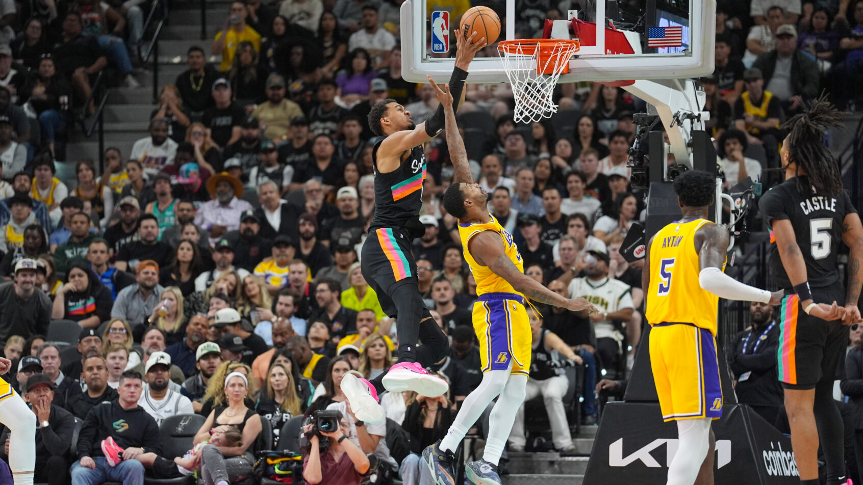 Victor Wembanyama leads the Spurs vs the Lakers.