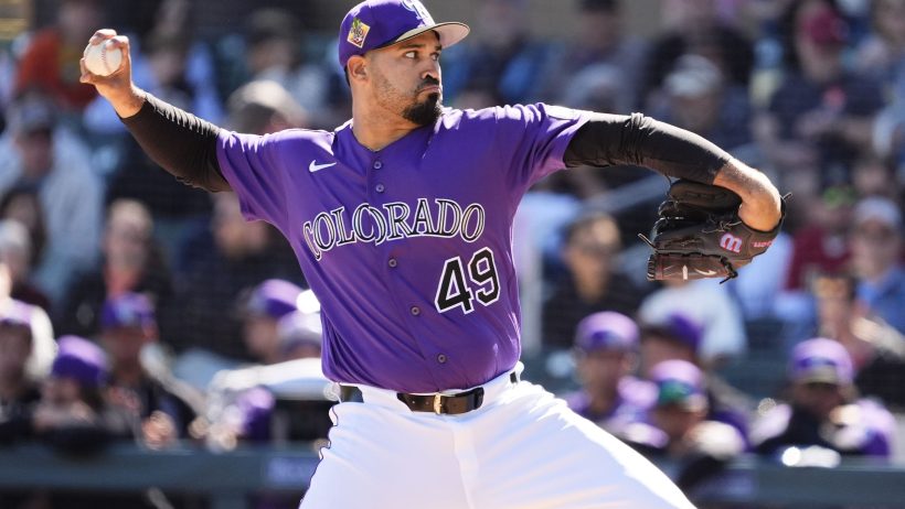 Colorado Rockies pitcher Antonio Senzatela on the mound