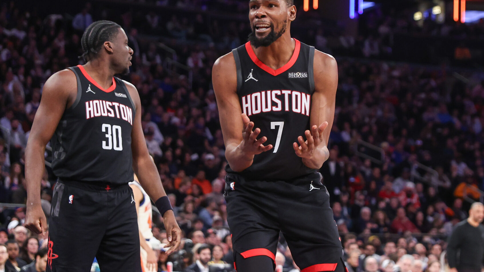 Kevin Durant leads the Rockets against the Jazz tonight.