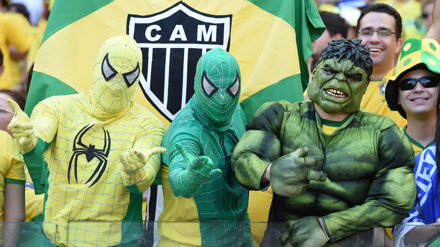 TORCEDORES-BRASIL-BANDEIRA-ATLETICO-MINEIRO