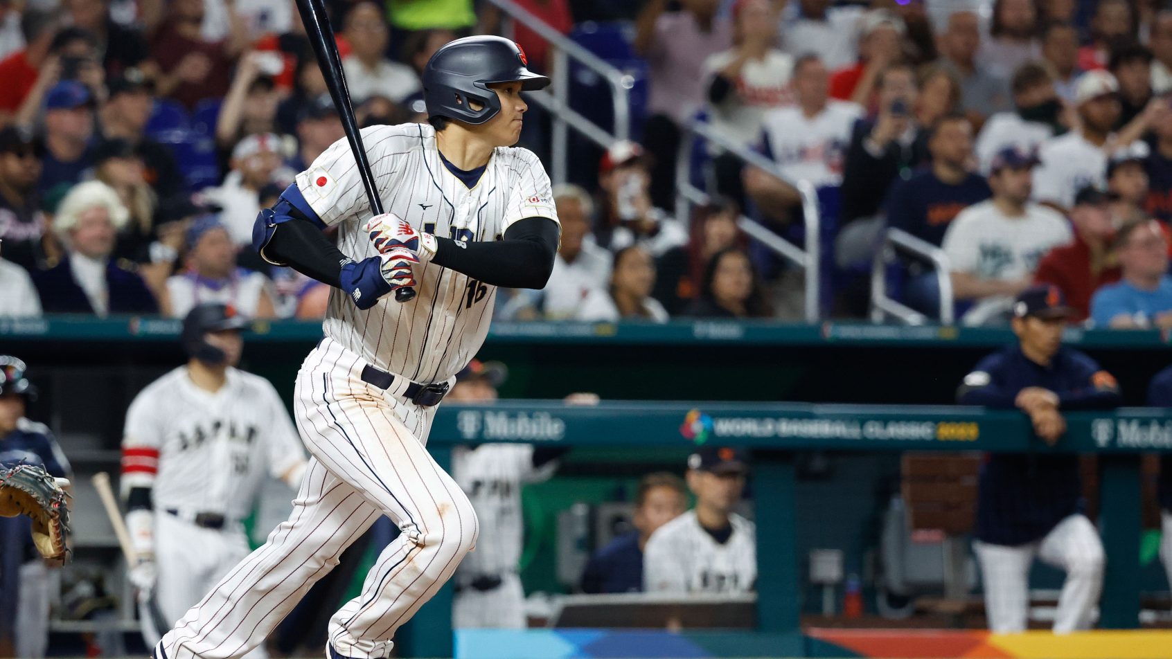 Shohei Ohtani swinging