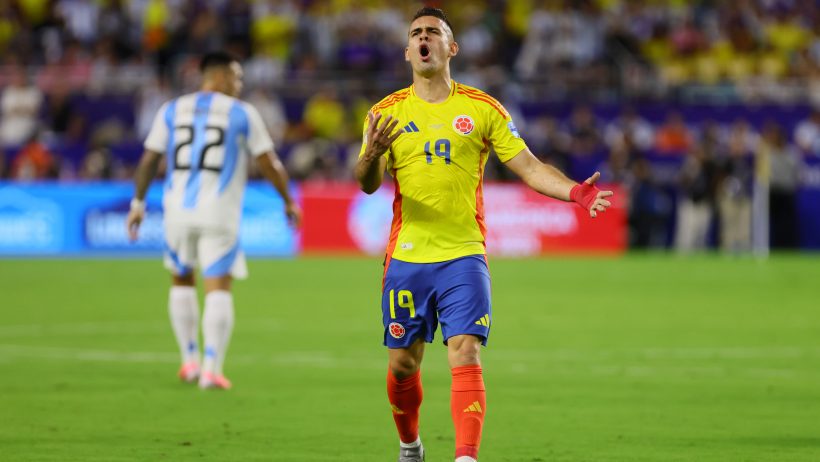 RAFAEL-BORRE-ATACANTE-INTERNACIONAL-EM-ACAO-COM-A-SELECAO-COLOMBIANA