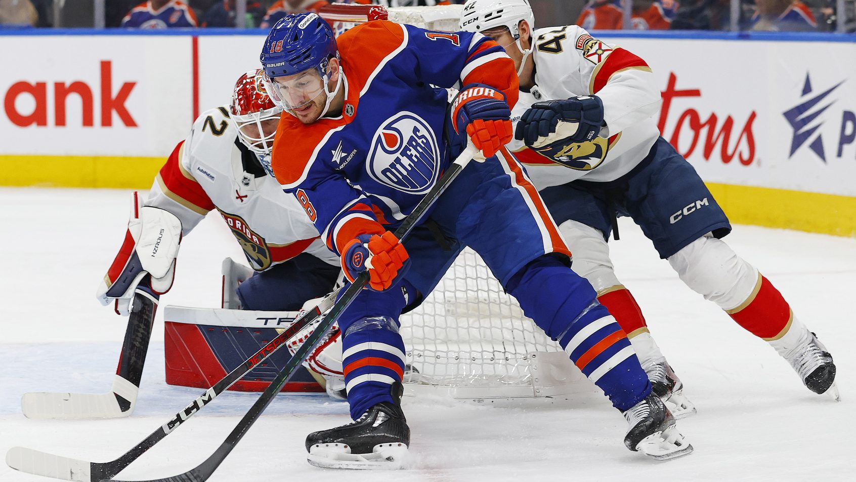 Edmonton Oilers forward Zach Hyman tries to get a shot against Florida Panthers