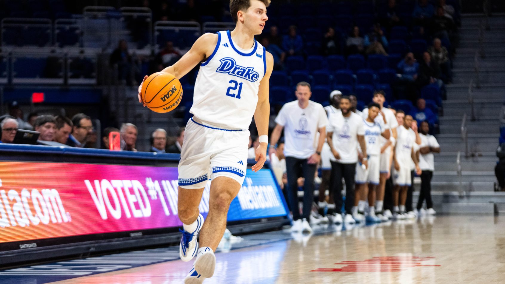 Drake’s Andrew Alia dribbling