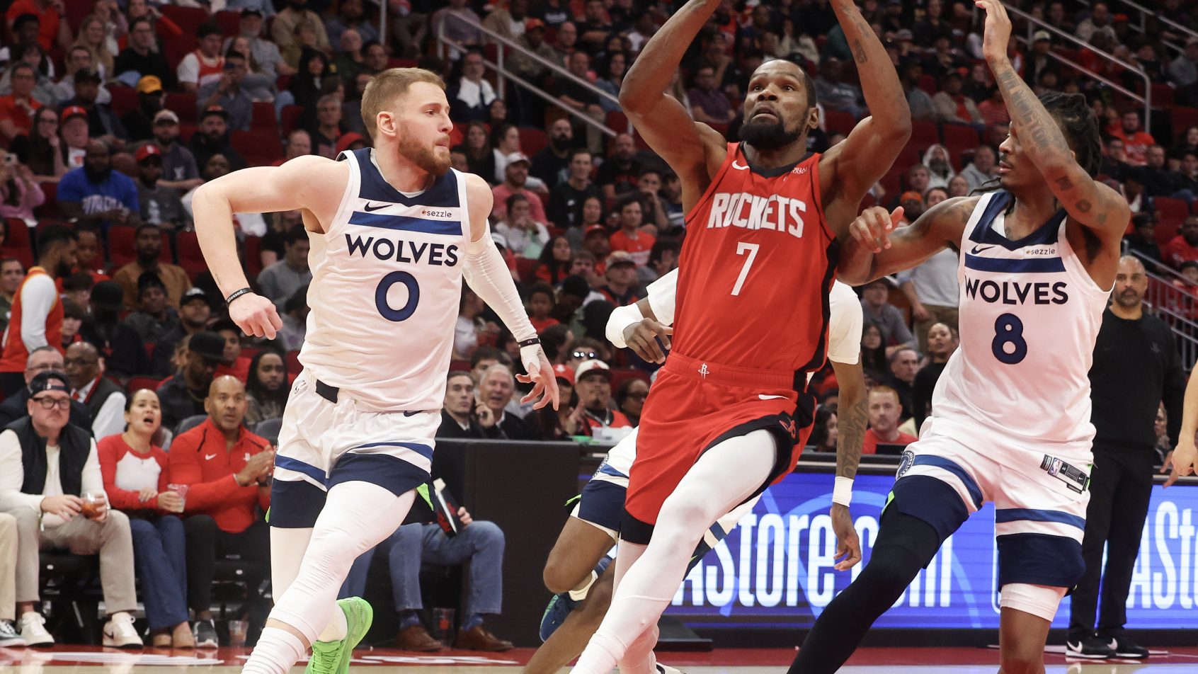 Kevin Durant trying to score on the Timberwolves