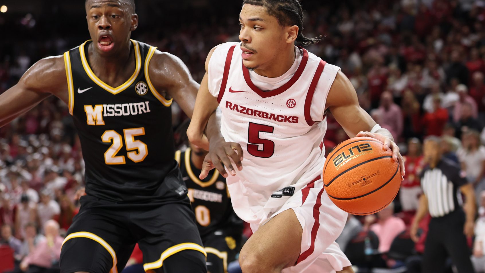 Arkansas tries to complete the season series sweep today at Mizzou.