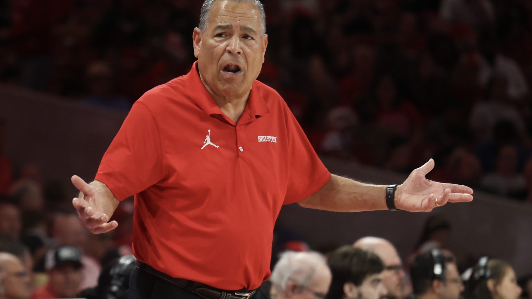 Houston coach Kelvin Sampson leads the Cougars vs. Baylor.