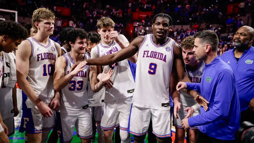 The Florida Gators try to extend their winning streak tonight.