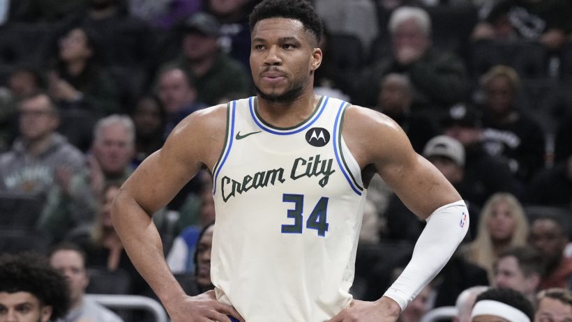 Giannis leads the Bucks.