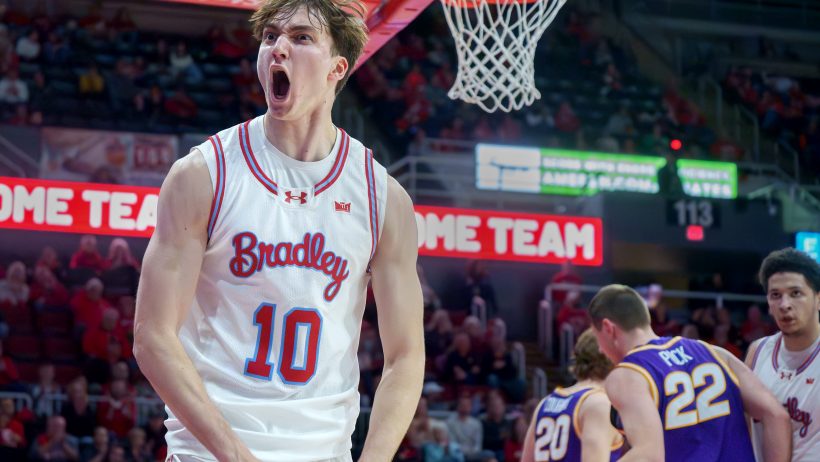Timoty van der Knapp celebrates a basketball