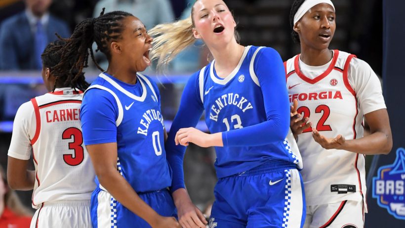 Kentucky Wildcats forward Jordan Obic and center Clara Strack on the court