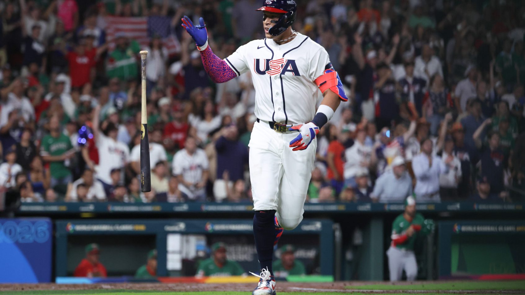 Aaron Judge bat flip