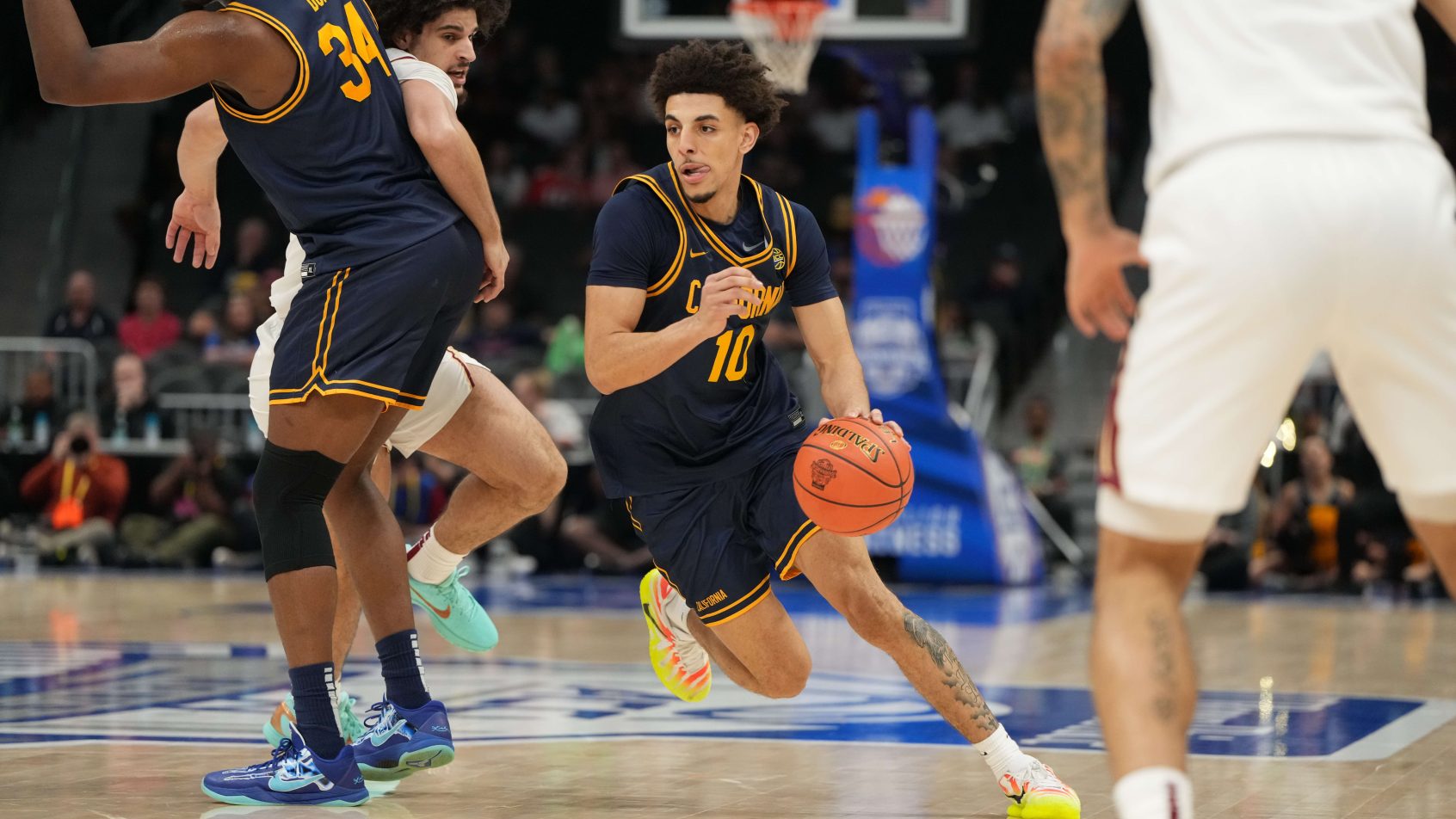 California Golden Bears guard Justin Pippen works around a screen