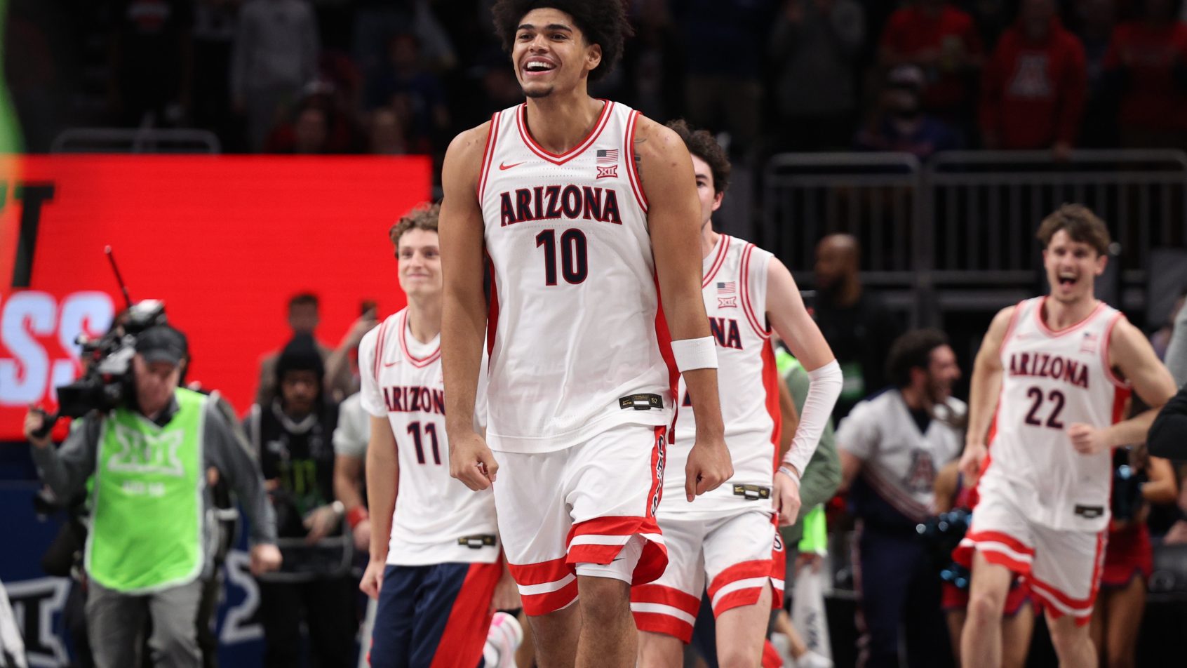 No. 1 seed Arizona leads the Friday slate in the NCAA Tournament.