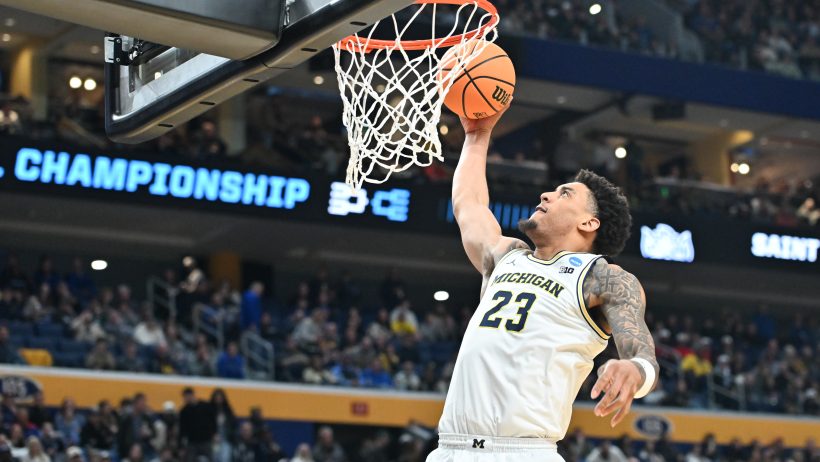 Yaxel Lendeborg goes in for a dunk versus Saint Louis in 2nd Round NCAA Tournament action.