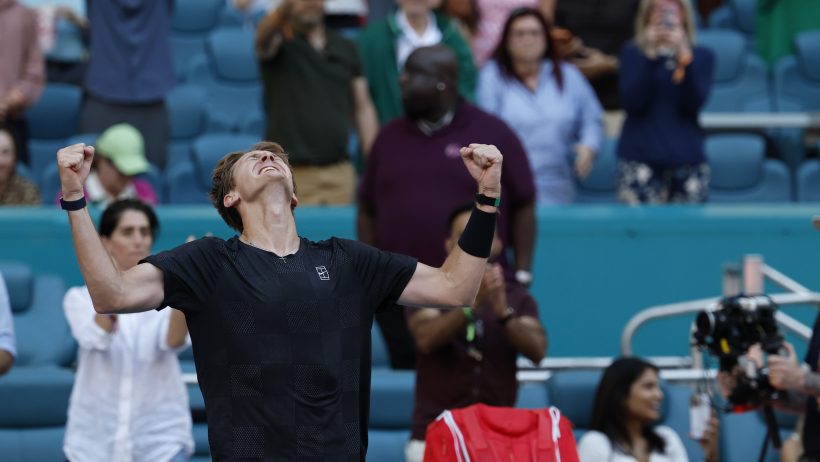 Sebastian Korda faces Martin Landaluce in the Round of 16 of the Miami Open.