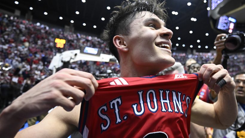 St. John's Red Storm guard Dylan Darling celebrates his buzzer-beater vs Kansas