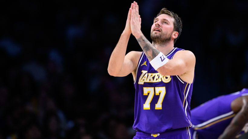 Luka Doncic leads the Lakers vs the Cavs tonight.