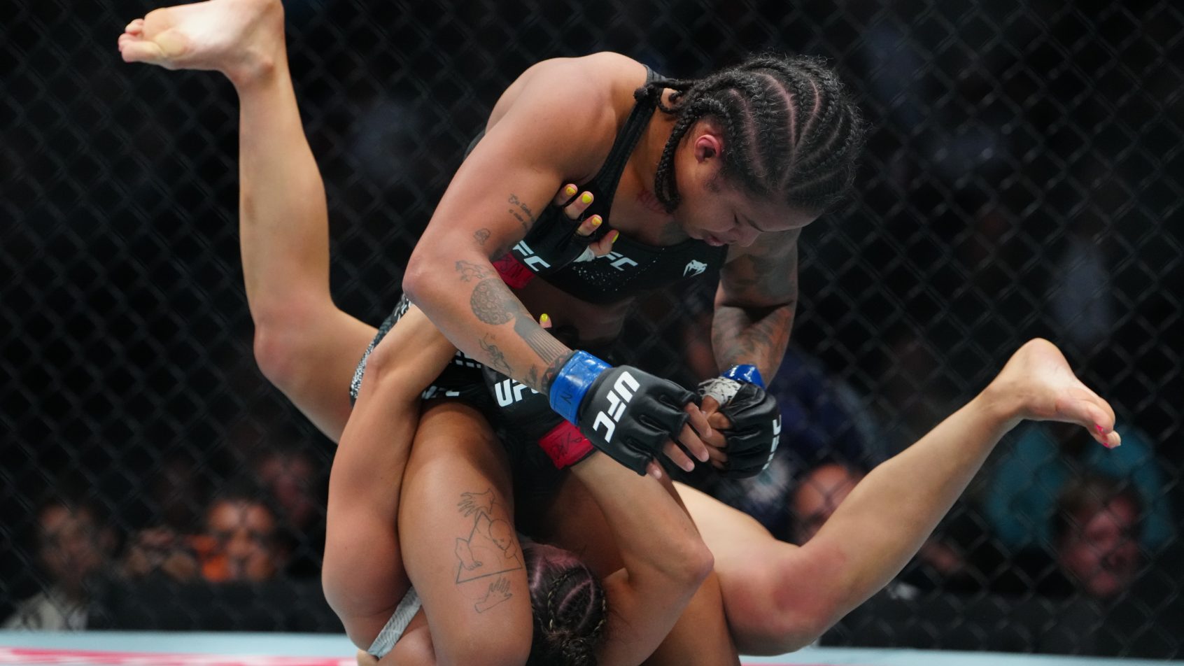 KARINE-SILVA-CONTRA-MAYCEE-BARBER-UFC-323