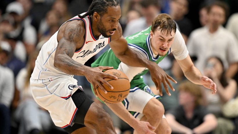 Cooper Flagg and Kawhi Leonard battling