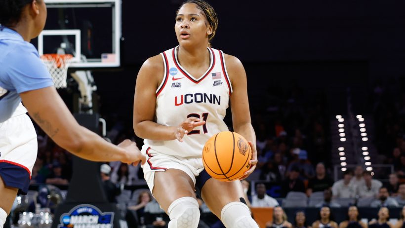 Sarah Strong gets set for a shot versus North Carolina at the NCAA Tournament.