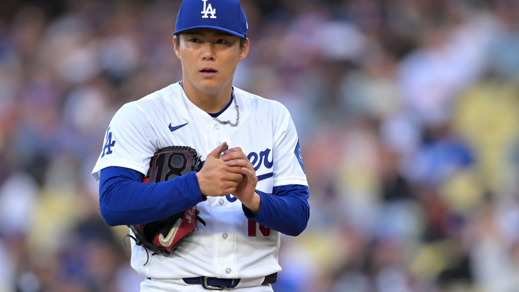 Yoshinobu Yamamoto goes against the Mets tonight.