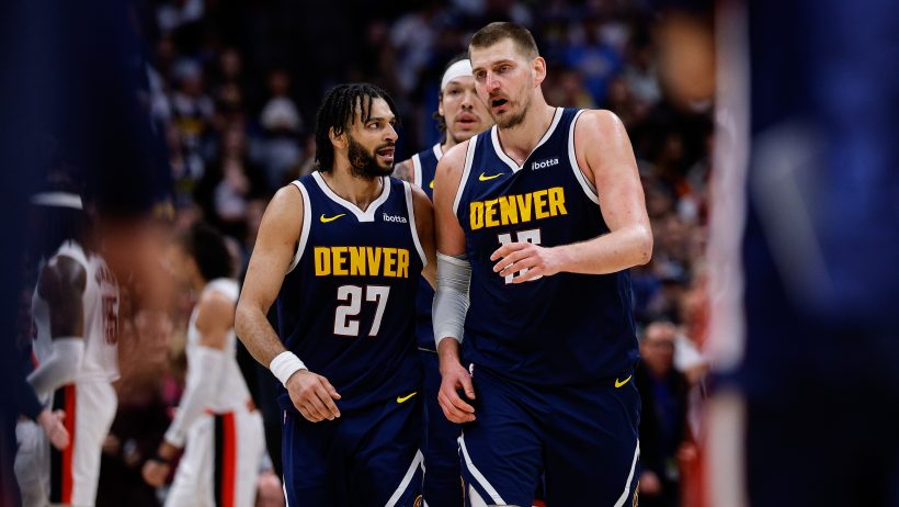 Nikola Jokic and Jamal Muray during a stoppage in play versus the Trail Blazers.