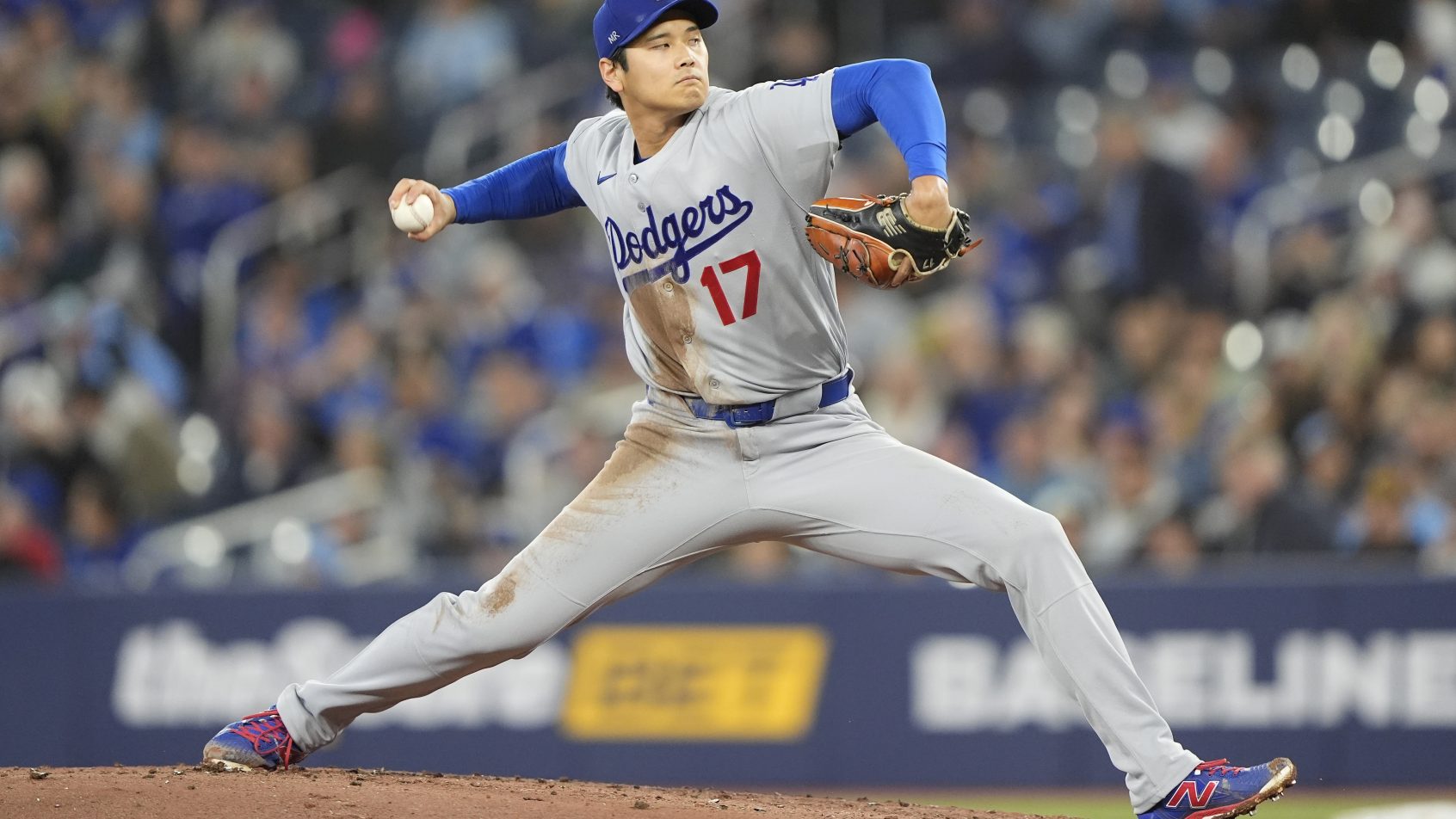 Shohei Ohtani gets the start tonight for the Dodgers.