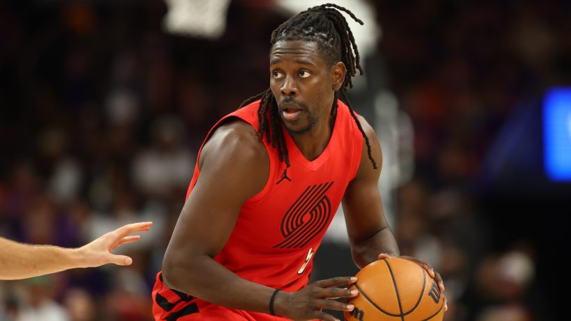 Jrue Holiday holds the ball versus the Spurs in Game 1 of their 1st Round series.