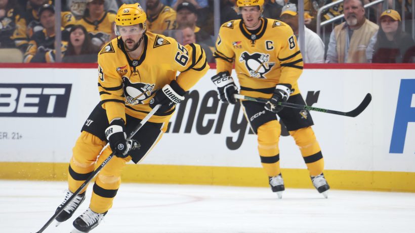 Erik Karlsson carries the puck up the ice versus the Flyers.