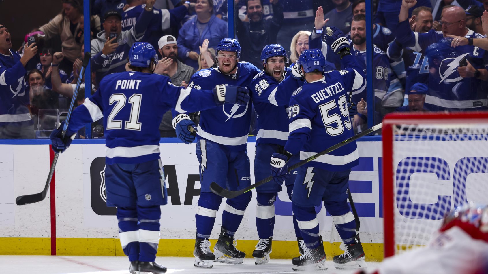 The Lightning celebrate a goal in Game 1 of their 1st Round series versus the Habs.