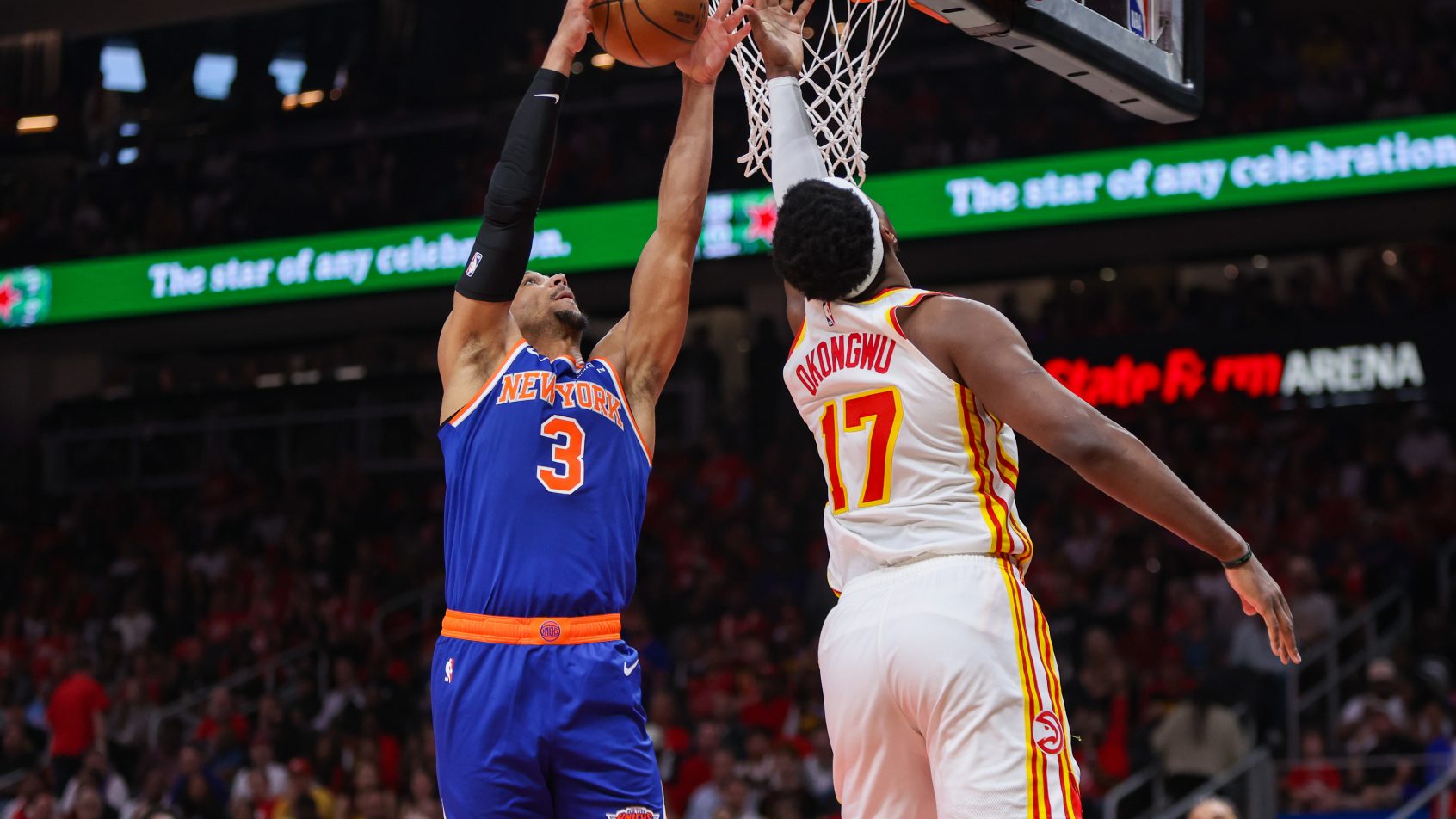 Josh Hart grabs a rebound versus the Hawks.