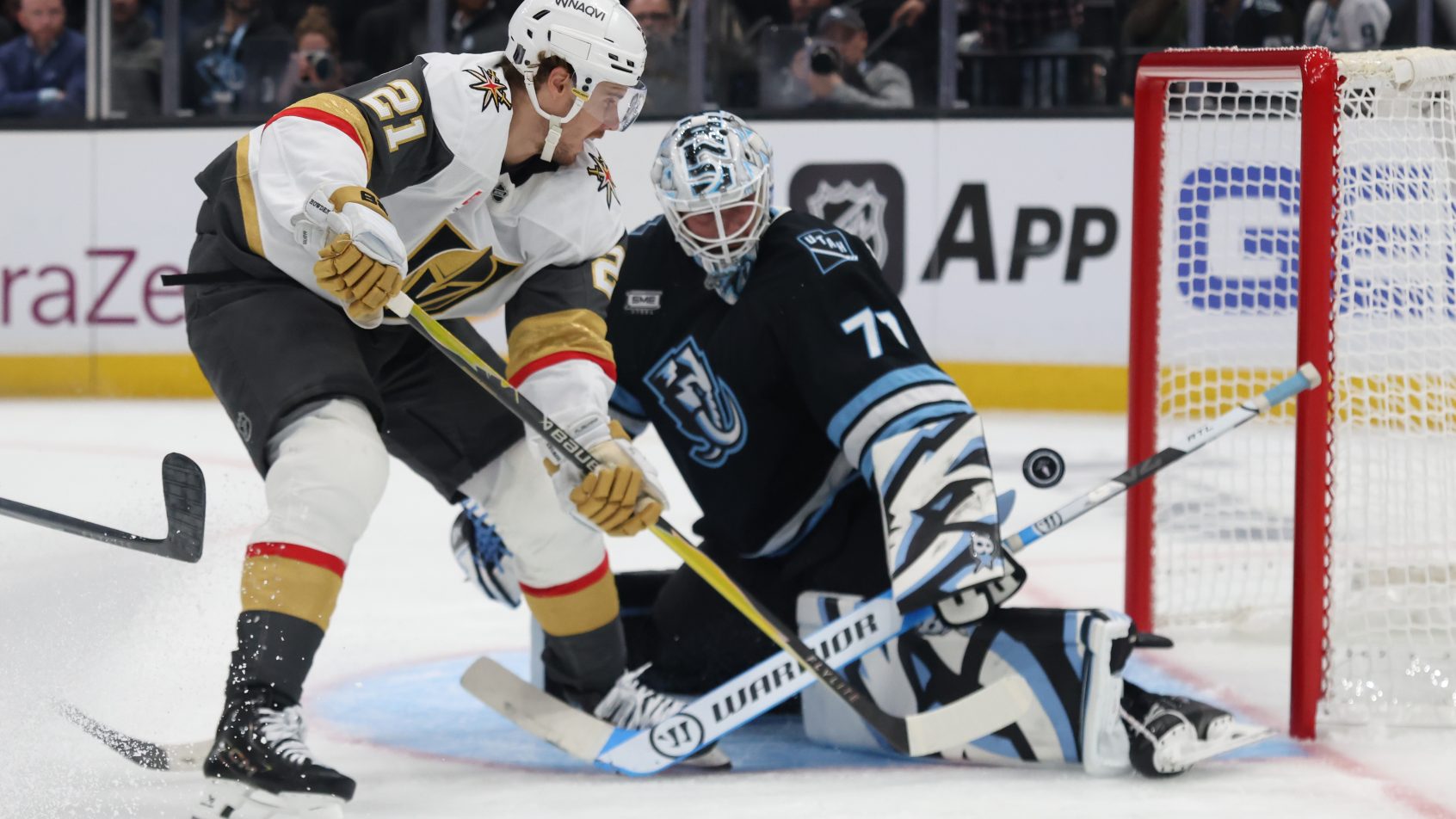 Karel Vejmelka stops Brett Howden