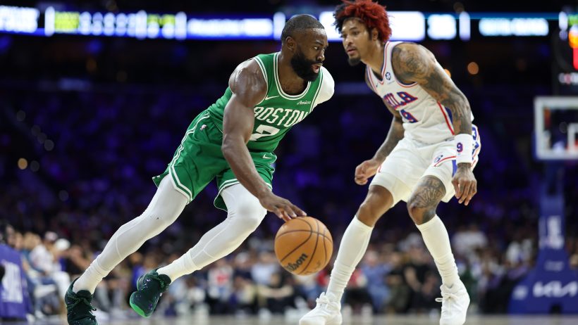 Boston Celtics guard Jaylen Brown drives to the hoop