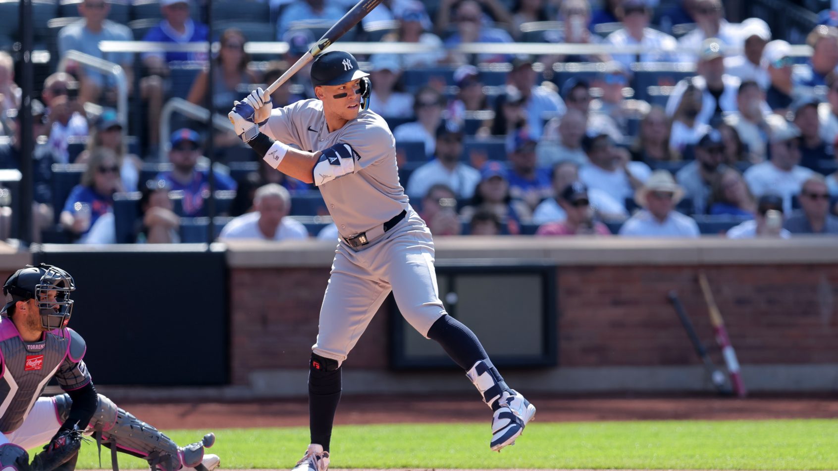 Aaron Judge gets ready for a pitch