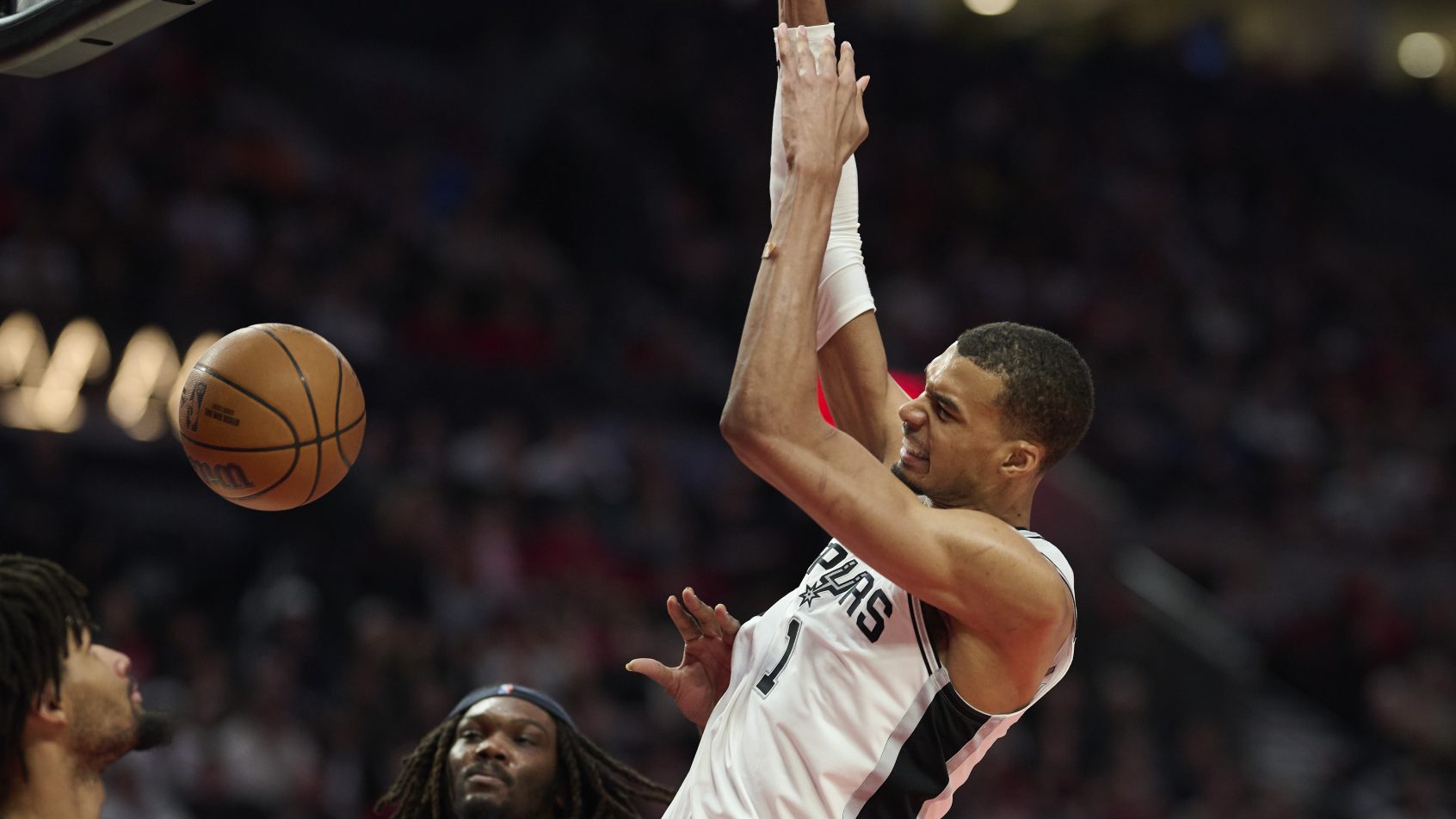 VICTOR-WEMBANYAMA-JOGADOR-NBA-SAN-ANTONIO-SPURS
