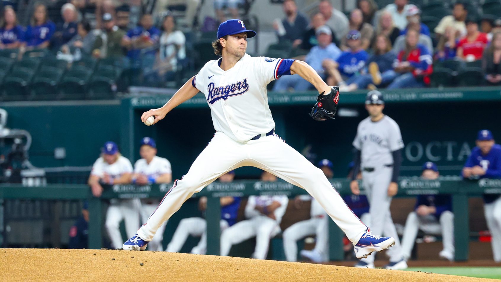 Jacob deGrom pitching for the Texas Rangers