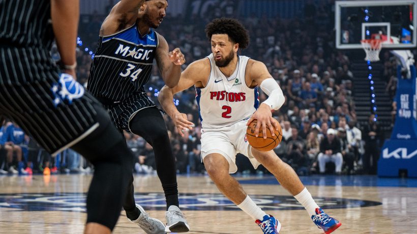 Cade Cunningham defended by Wendell Carter
