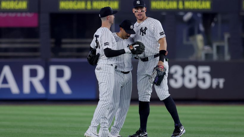 Aaron Judge celebrates with teammates